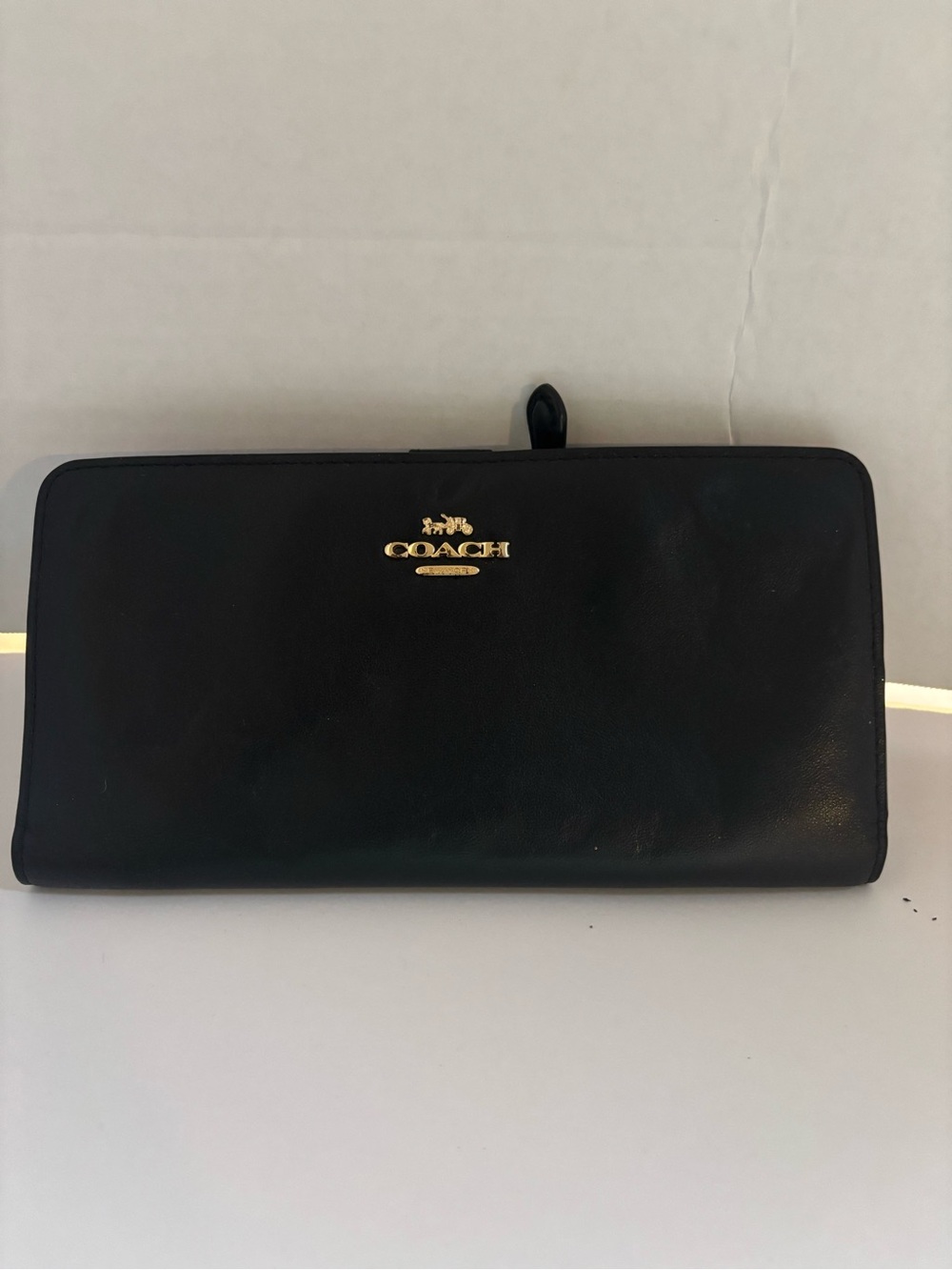 Coach Black Leather
Slim Accordion Wallet 8x4